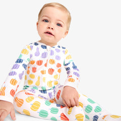 Baby organic zip footie in rainbow pumpkins